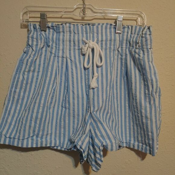 Wild Fable Paper Bag Shorts sz M - Picture 1 of 3